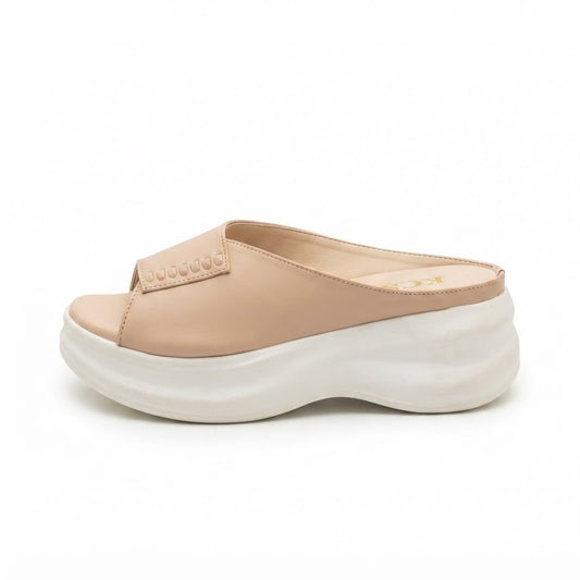 Cream Vogue Rise slides