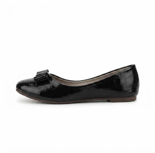Black crocodile flat pumps