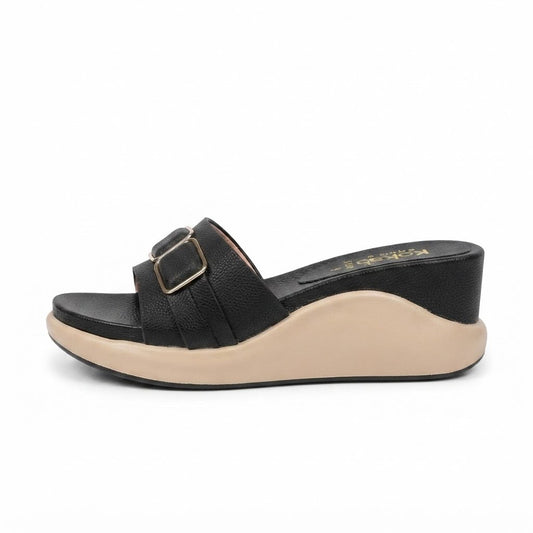 Chunky Black Buckle Softy