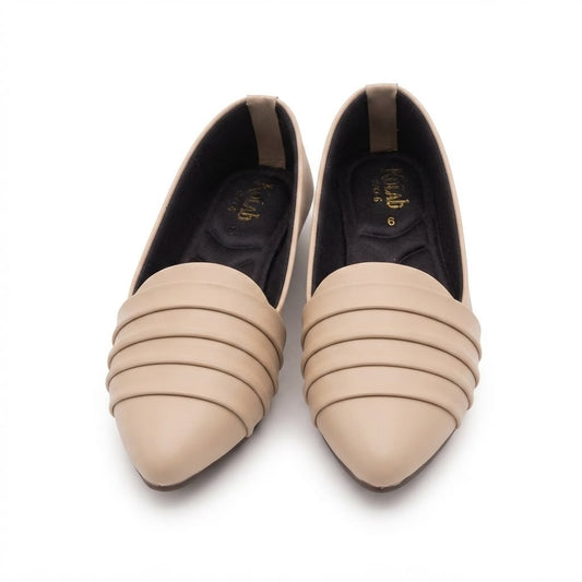 KCS cream wedge pumps