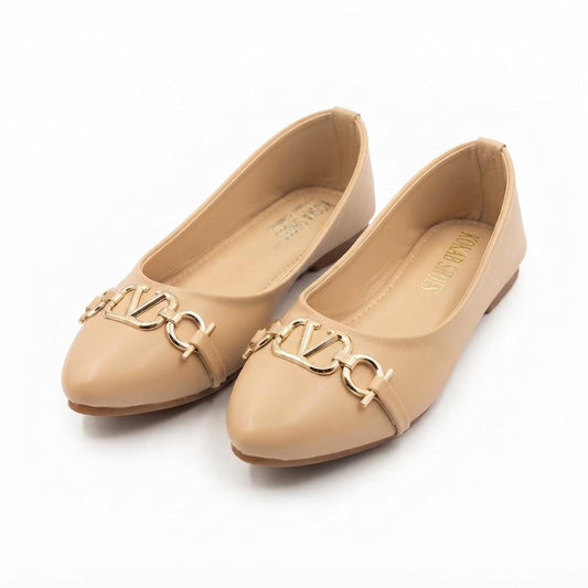 Fawn V buckle Pumps